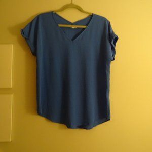 Pink Rose Blue short sleeve vee neck and back.